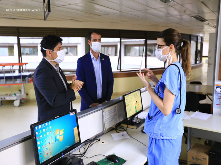 Gestores visitam pronto-socorro e enfermaria do HRAN