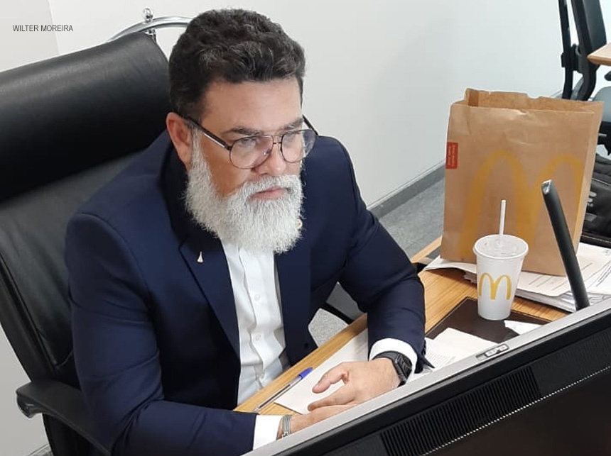 Jorge Vianna comenta PL que altera a Lei do TPD, utilizado na Saúde, aprovado em primeiro turno na CLDF