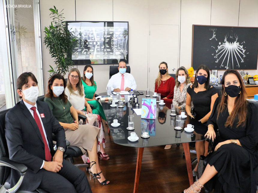 Lei de denúncia de maus tratos as mulheres repercute entre magistradas