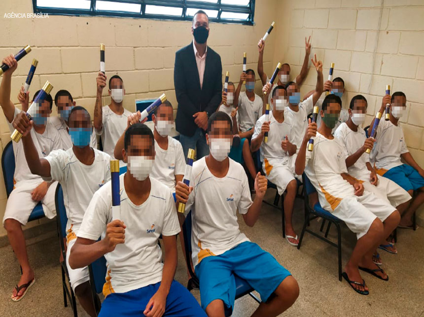 Adolescentes socieducandos de Brazlândia concluem curso profissionalizante do Senac-DF