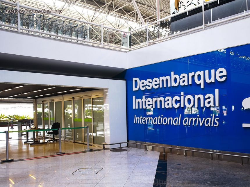 Brasil define recomendações para viajantes oriundos do Reino Unido