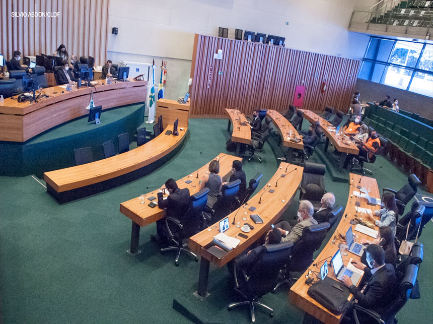 CLDF autoriza GDF a suspender pagamentos de dívidas com a União