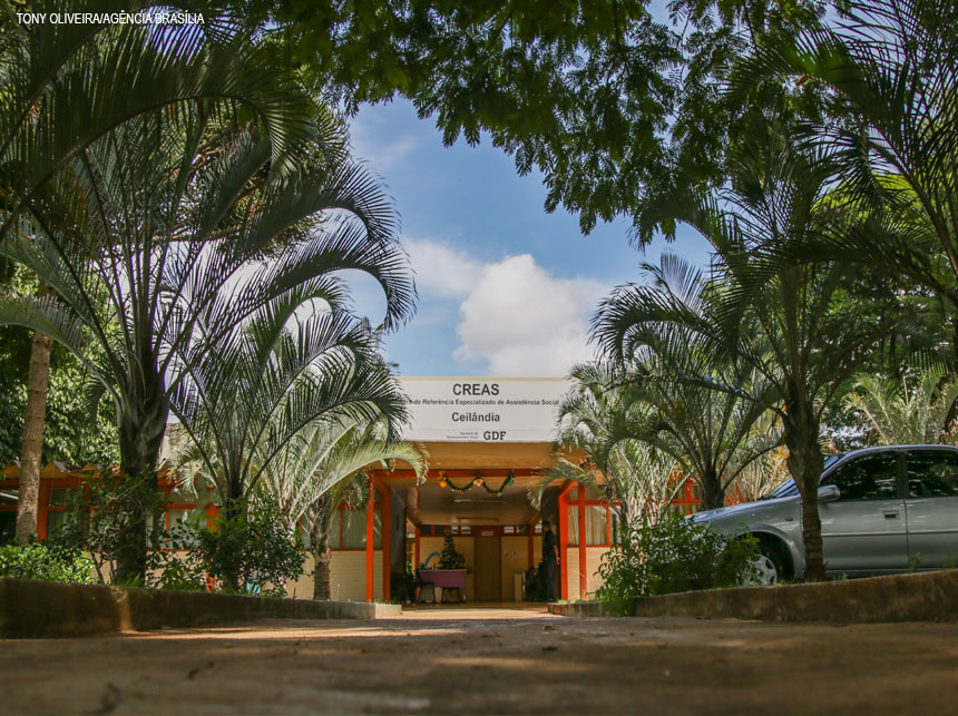 Cuidadores de idosos recebem apoio do Creas de Ceilândia