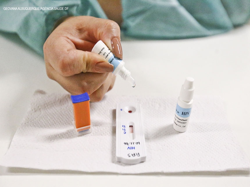 Casos de HIV e Aids cresceram na população idosa do DF