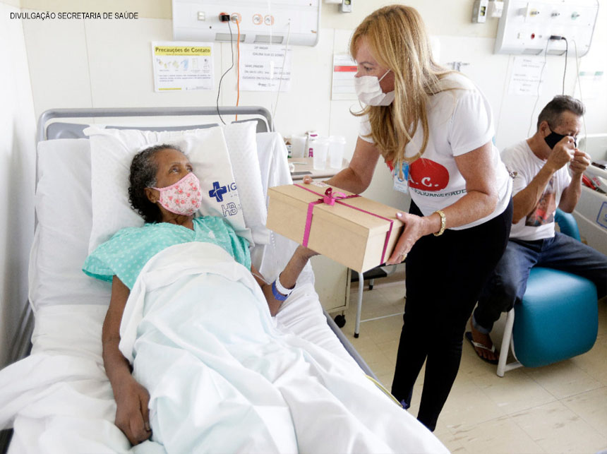 Natal antecipado anima pacientes do Hospital de Base