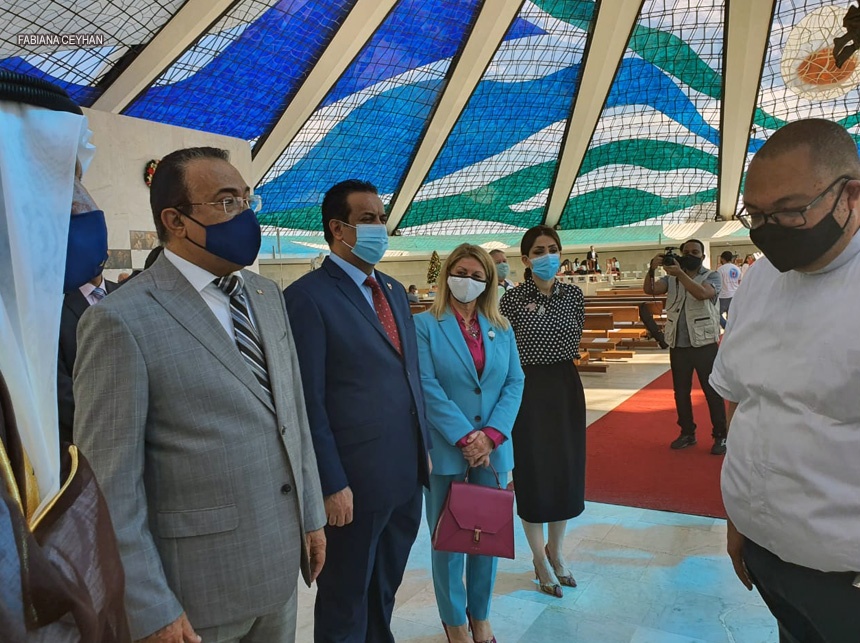 Sheik do Reino do Bahrein visita a Catedral de Brasília e a Igreja Ortodoxa do Lago Sul