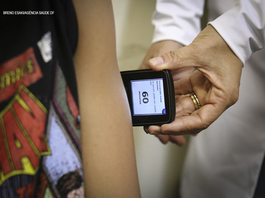Saúde inicia distribuição de sensores para medir glicose de diabéticos