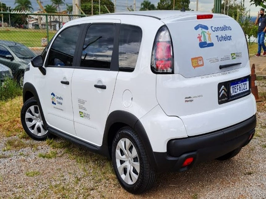 Conselho tutelar de Samambaia recebe veículo zero quilômetro