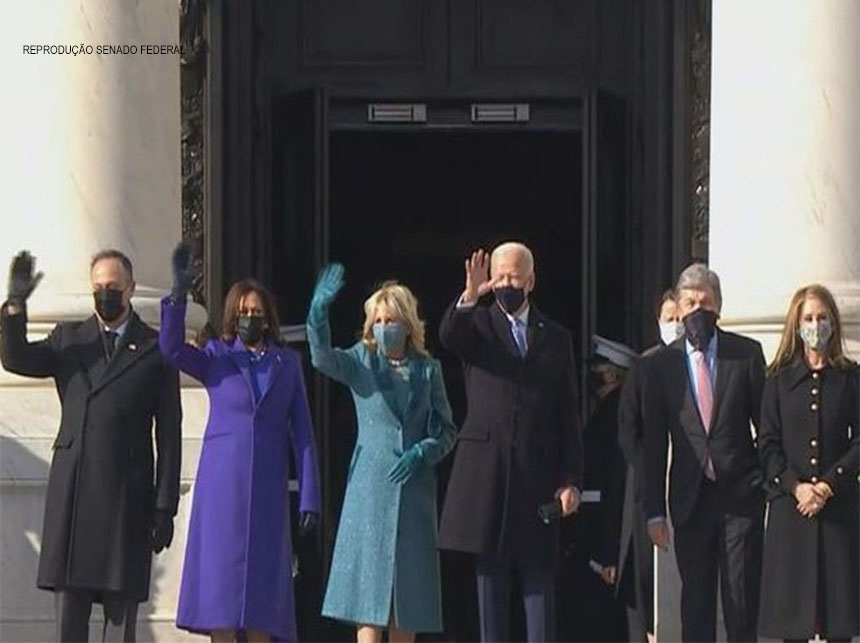 Senadores comemoram posse de Joe Biden e elogiam tom de união do discurso