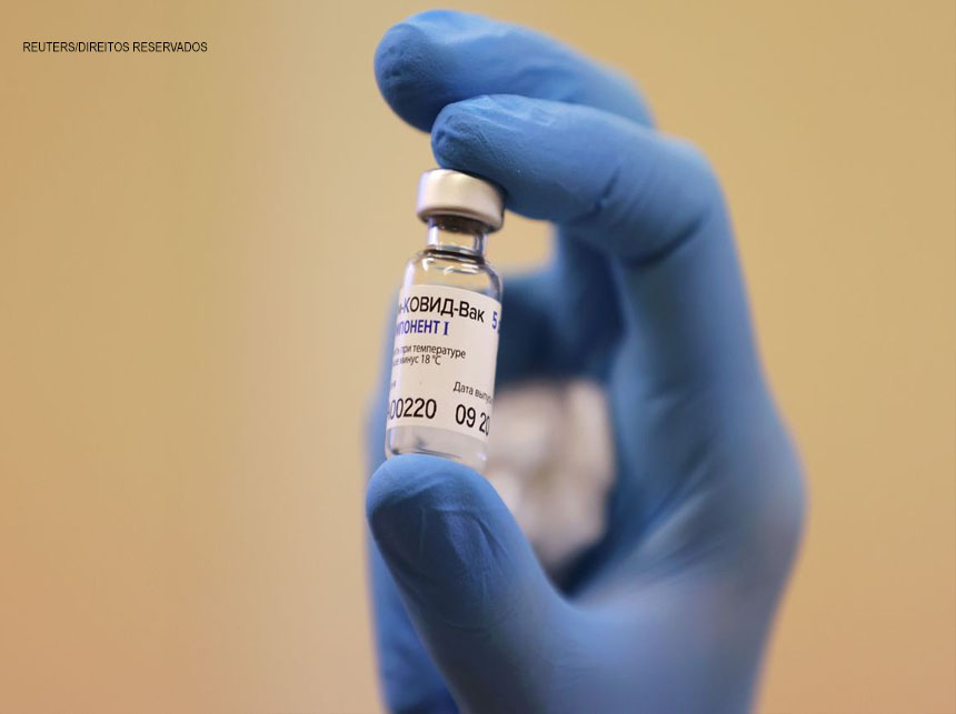 Brasil recebe 1,02 milhão de vacinas do consórcio Covax-Facility neste domingo (21)