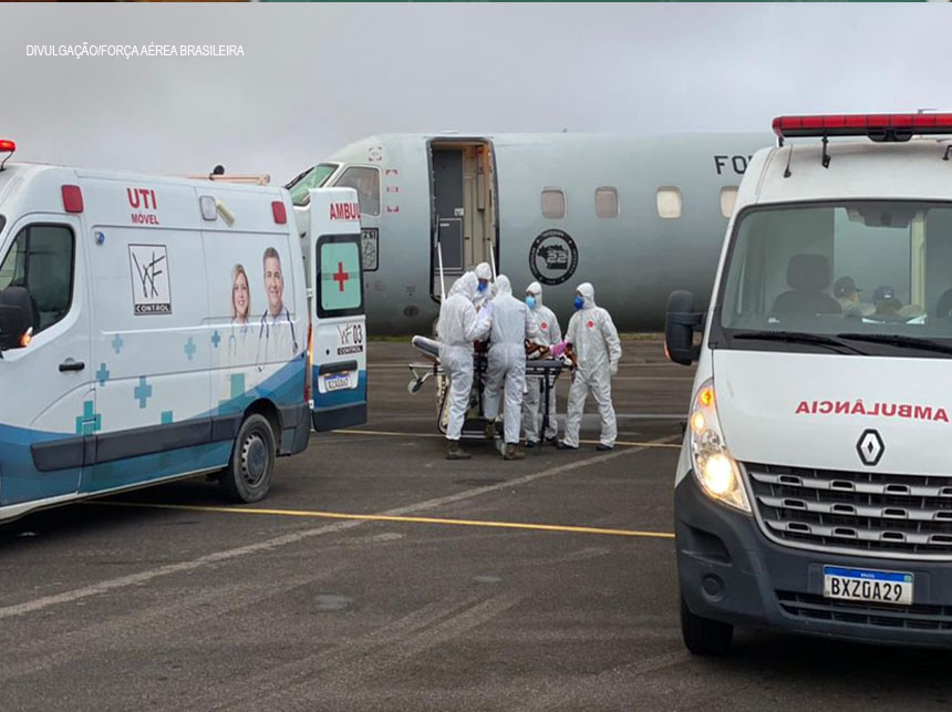 Manaus vai transferir 235 pacientes com covid-19 para 7 estados e DF