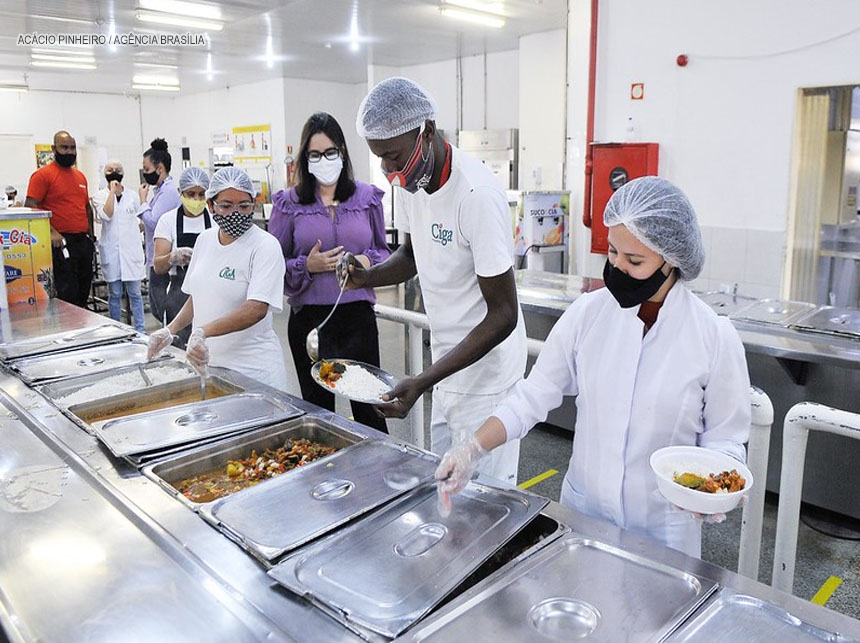 Protocolos são monitorados nos restaurantes comunitários