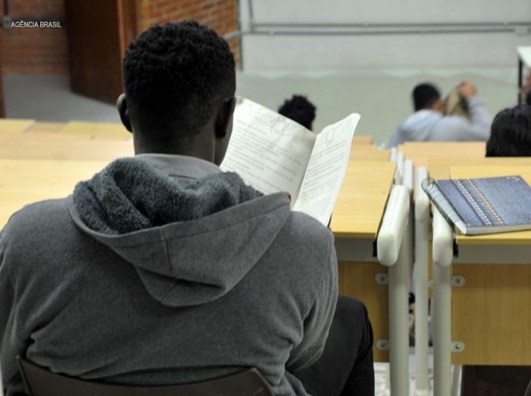 Concurso da Saúde: Banca garante atendimento à lei das cotas raciais