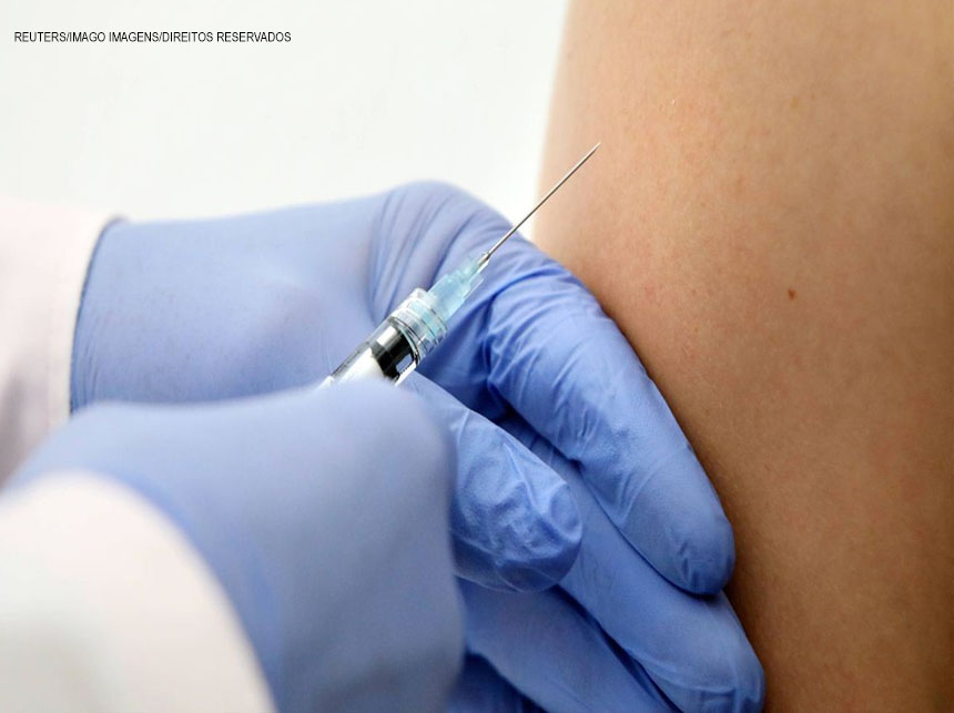 Anvisa divulga nota técnica sobre pós-vacinação em clínicas privadas