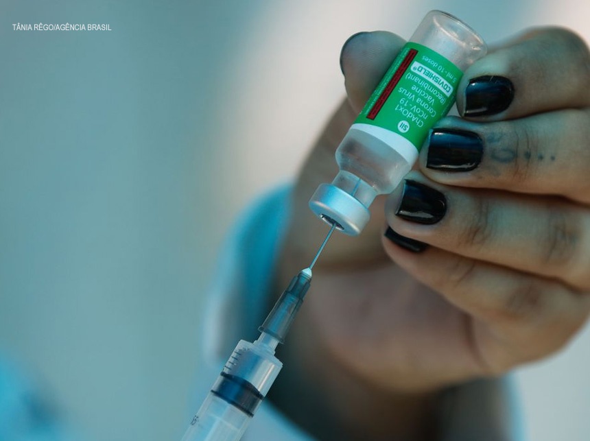 Envio de lote de IFA para produção de vacina pela Fiocruz é antecipado