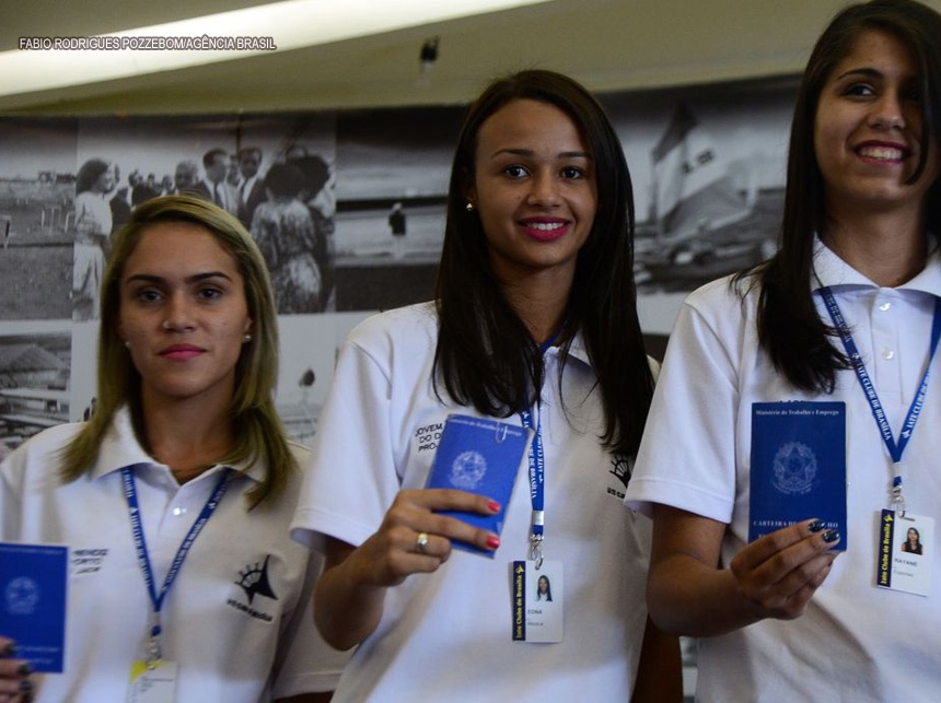 Indústrias têm 61,2 mil vagas para jovens aprendizes