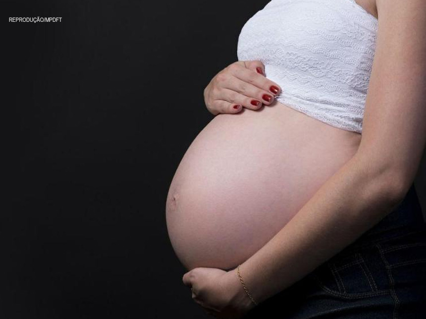 Após denúncia do MPDFT, médico é condenado por morte de nascituro