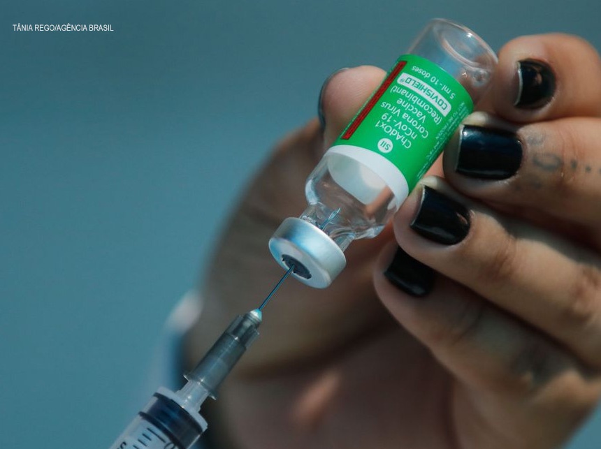 Covid-19: Eficácia da Oxford após 2ª dose é de 82%, aponta estudo