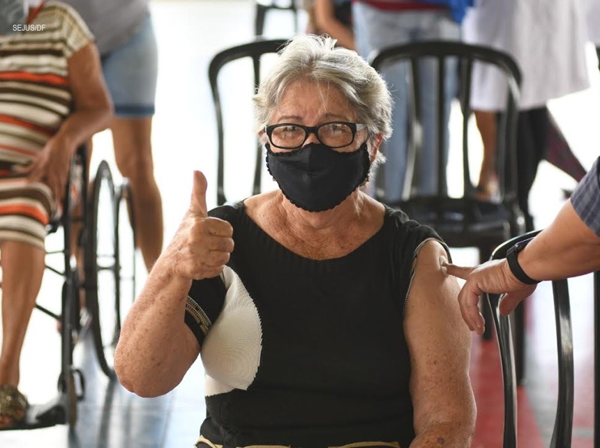 Confira as unidades de vacinação contra covid-19 no fim de semana