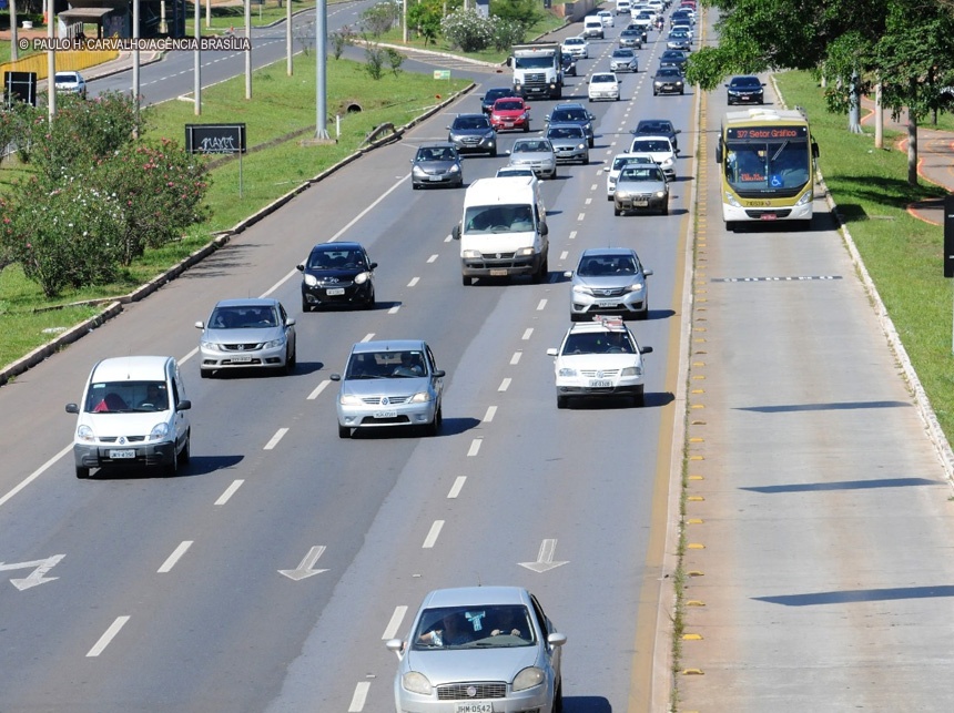 Detran-DF lança novo edital para retomar controle por pardais