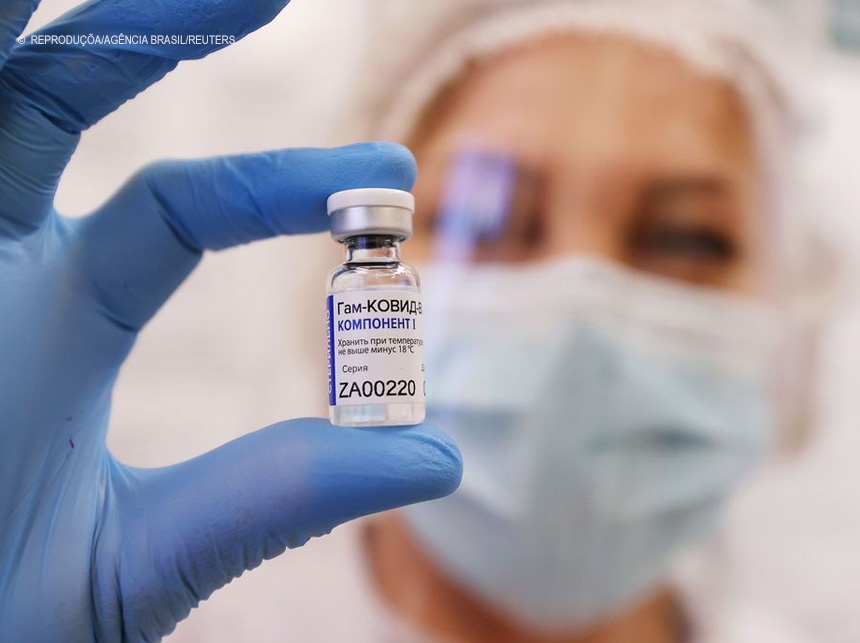 Responsáveis pela vacina Sputnik V questionam decisão da Anvisa