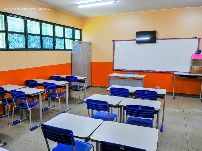 GDF confirma volta às aulas 100% presenciais em escolas públicas em 3/11