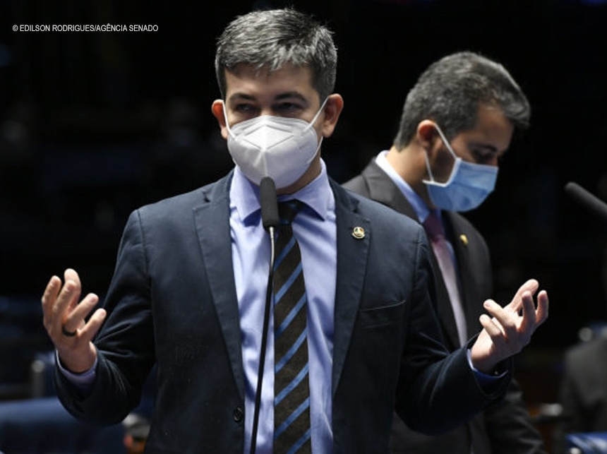 “Liminar cloroquina”, diz Randolfe sobre decisão que barra Renan em relatoria