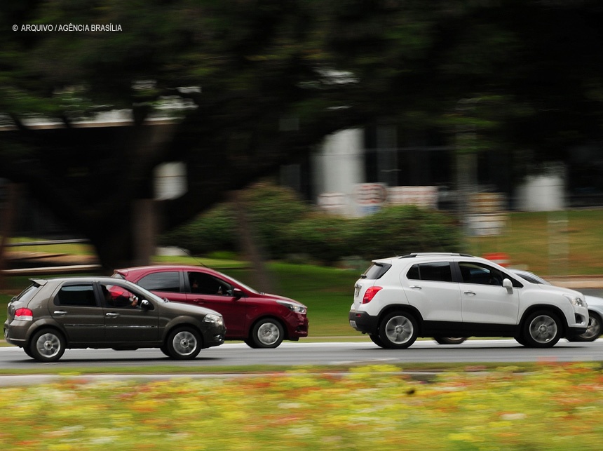 GDF regulamenta serviço de transporte por aplicativo