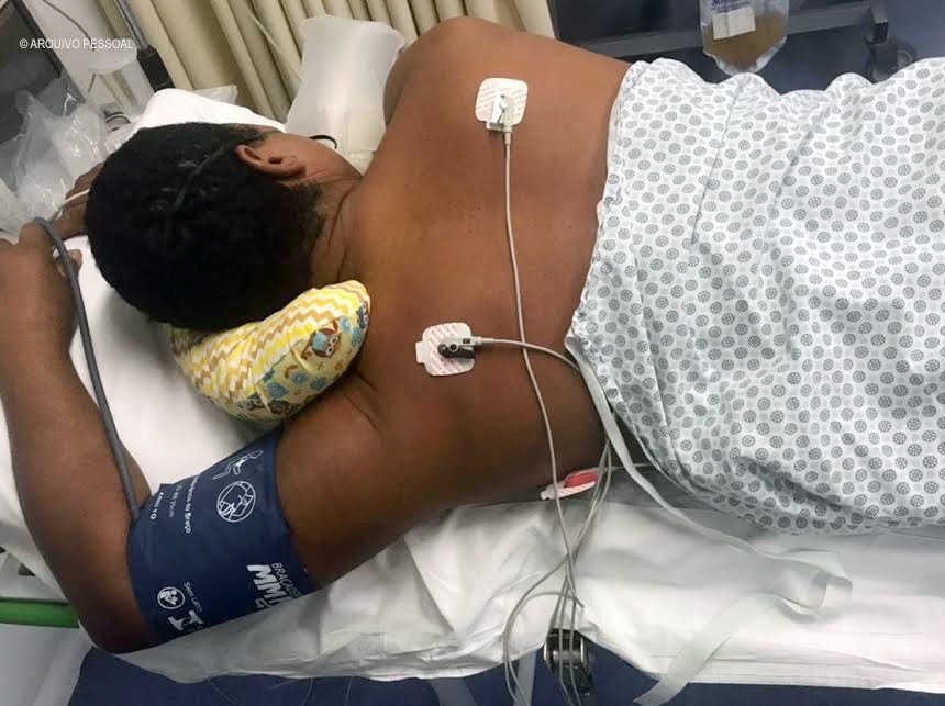 Almofadas criadas por enfermeira ajudam pacientes com covid-19