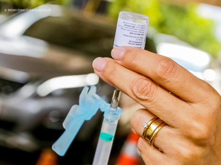 Saúde aplica mais de 100 mil vacinas em pessoas de fora do DF