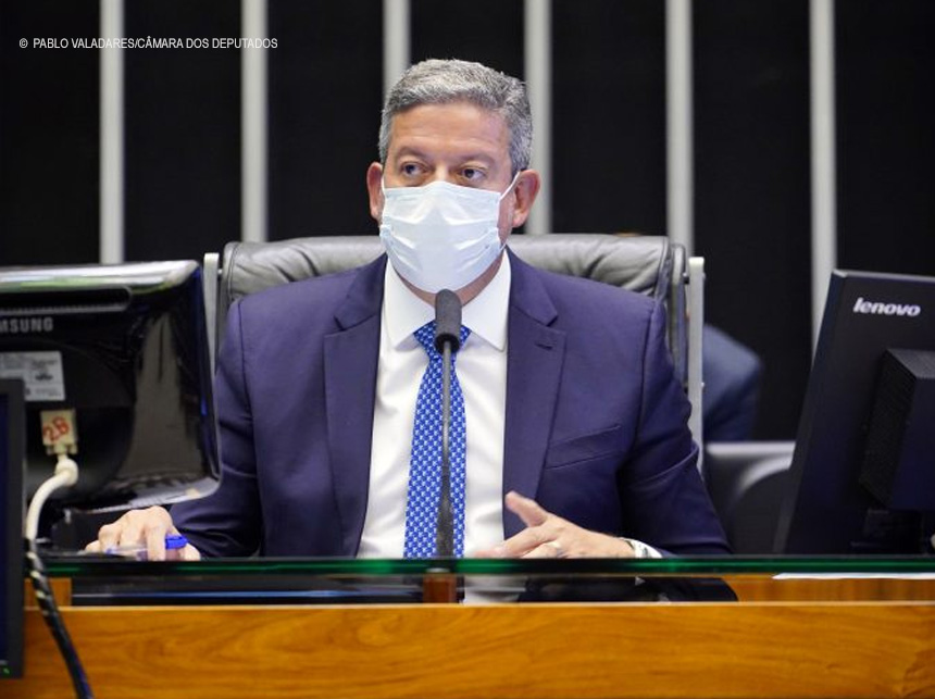 O que você acha? Câmara aprova proposta que revisa a Lei de Improbidade Administrativa