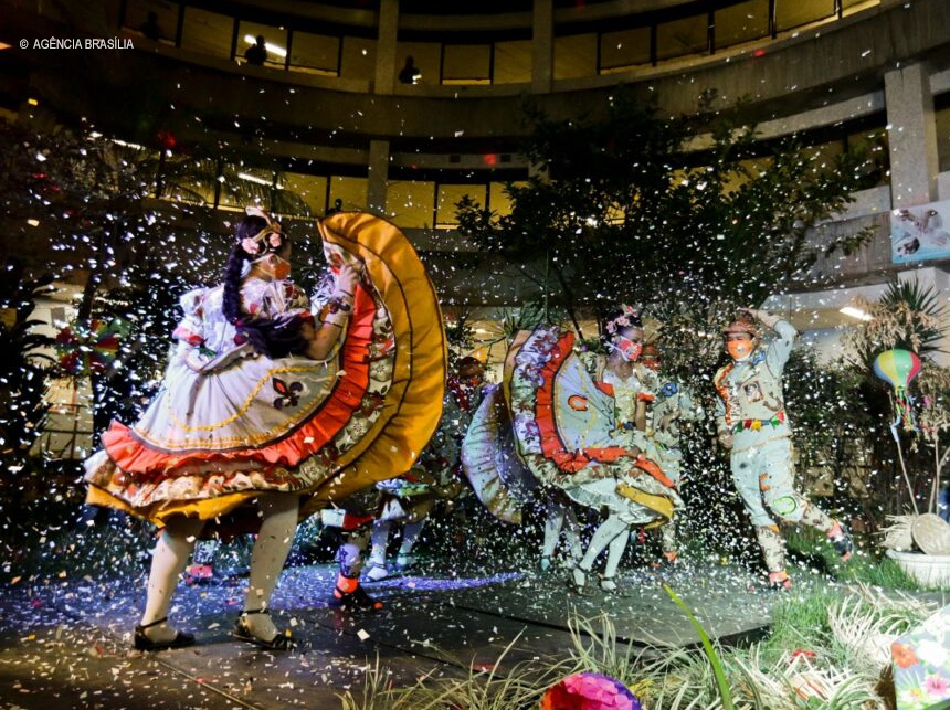 Quadrilha junina leva música, dança e alegria ao HRAN