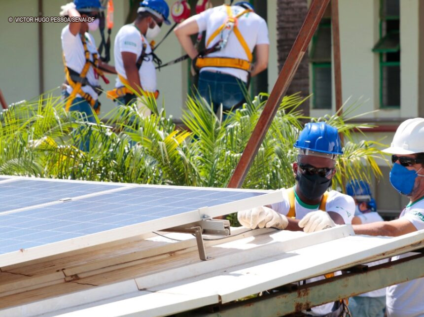 Editais abrem mais de 6 mil vagas em cursos gratuitos no DF