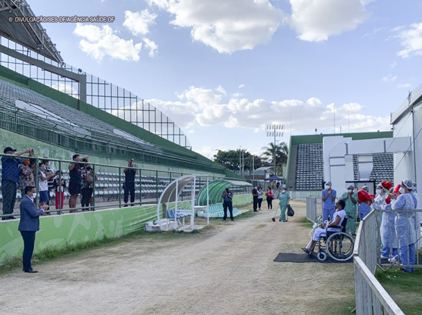 Pacientes dos hospitais de campanha do Gama e do Autódromo recebem visita à distância