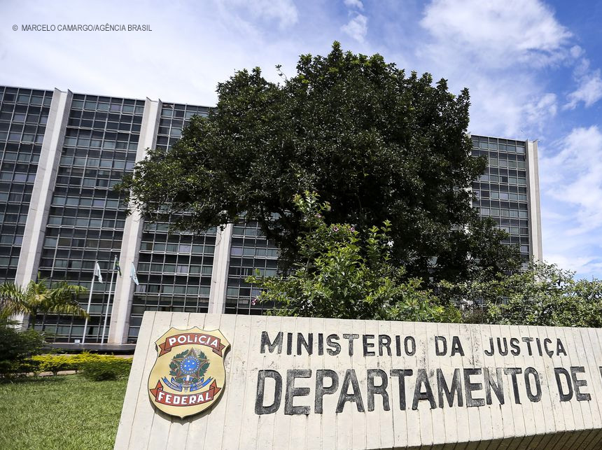 PF cumpre mandados de prisão contra hackers suspeitos de atacar STF