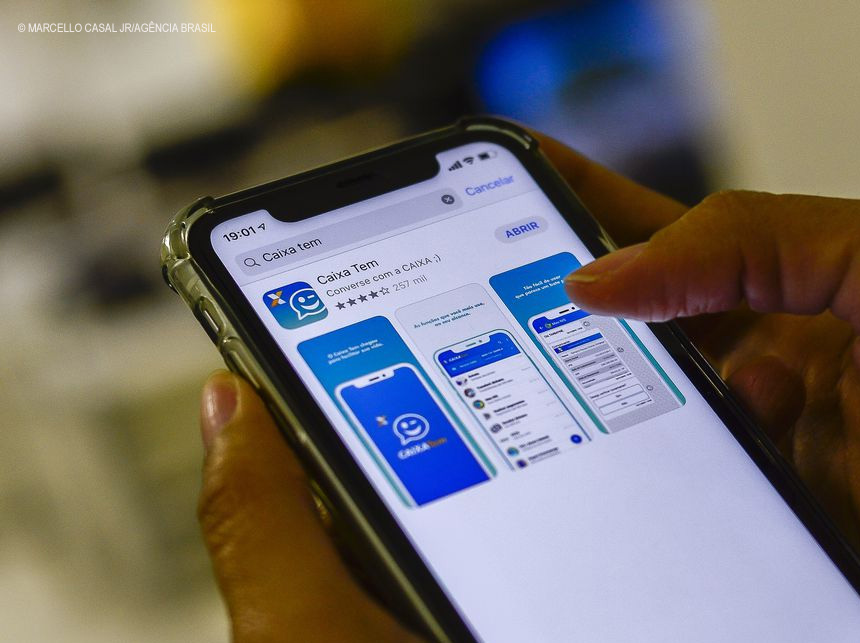 Caixa e Whatsapp fecham parceria para envio de mensagens sobre auxílio