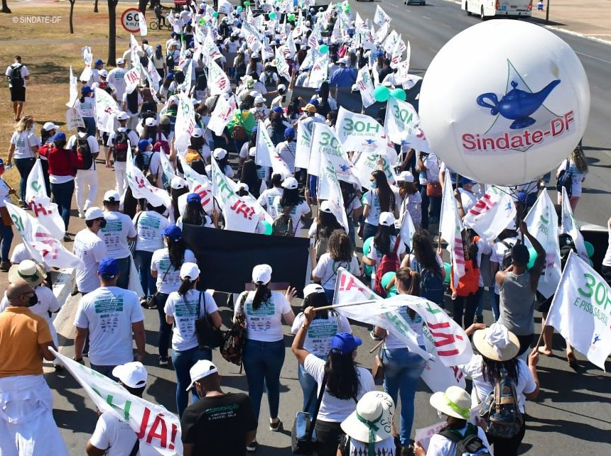 2ª Marcha da Enfermagem Brasileira lota a Esplanada e marca a história da categoria