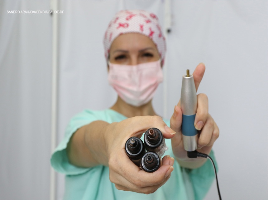 Micropigmentação reforça mutirão de reconstrução mamária