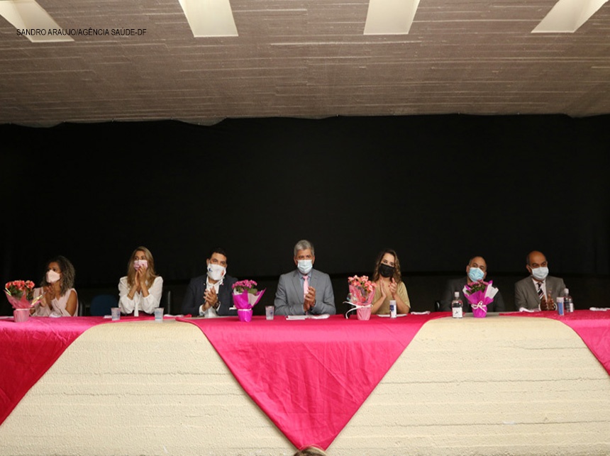 Mutirão de reconstrução mamária no HRT destaca dedicação dos profissionais de saúde