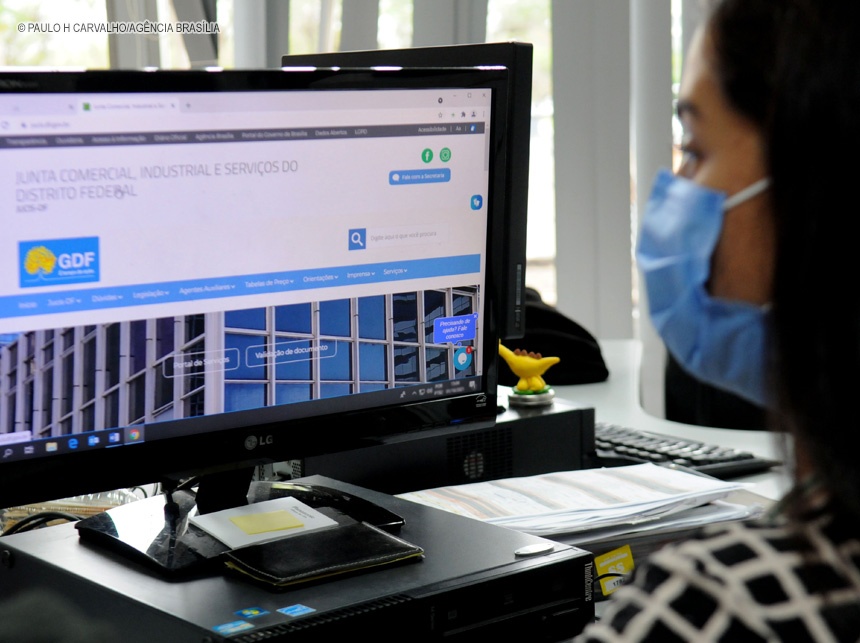 Novo sistema permite abrir uma empresa no DF em até duas horas