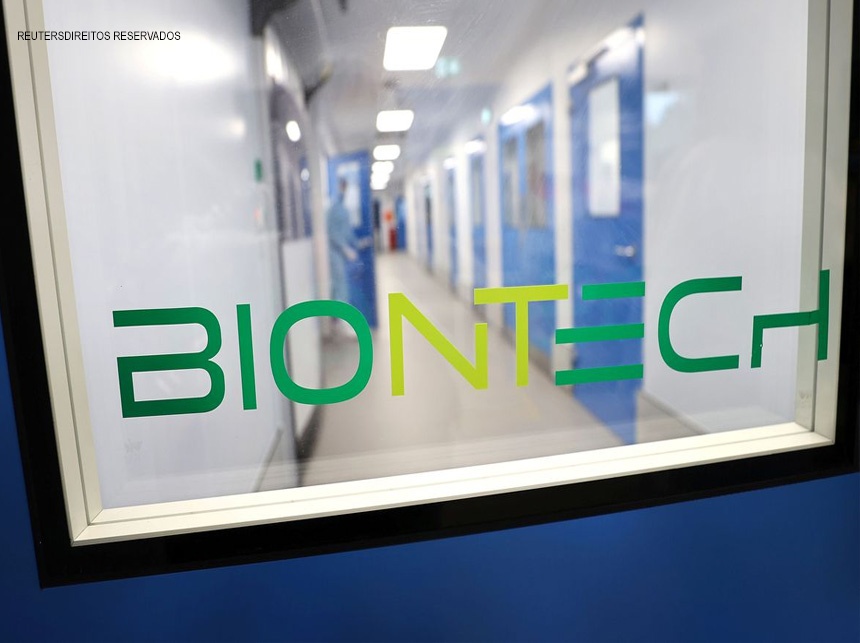 BioNTech começa a trabalhar em vacina para combater nova variante