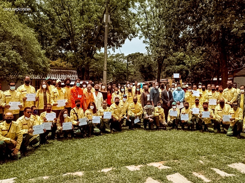 Brigadistas do DF são homenageados pelo trabalho na prevenção e combate ao fogo