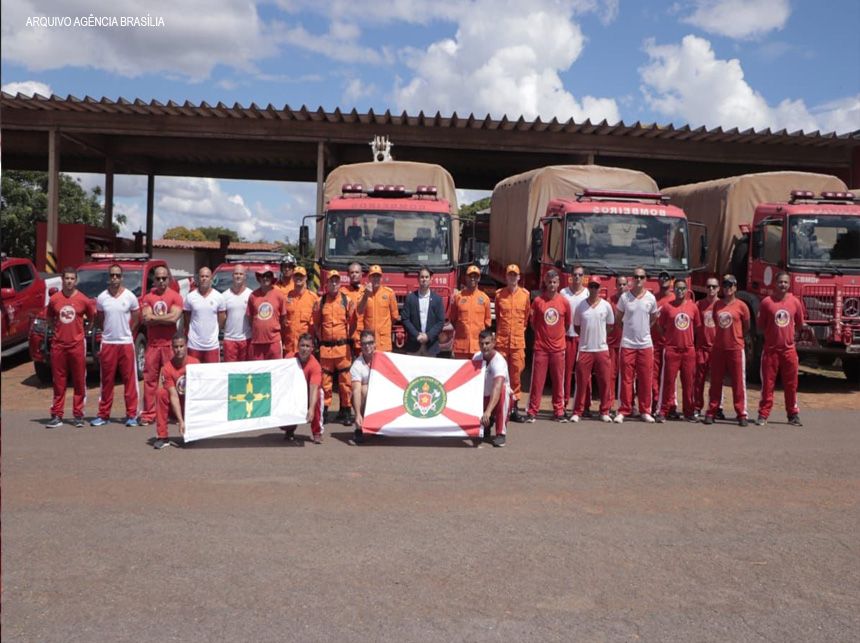 Bombeiros do DF vão ajudar em resgate de vítimas na Bahia