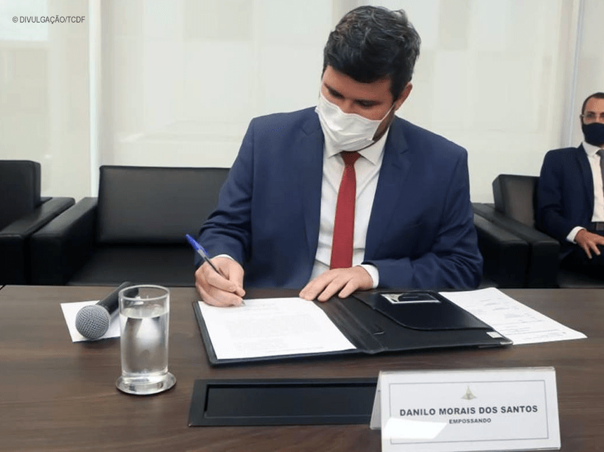 Novo Procurador do Ministério Público junto ao TCDF toma posse no cargo