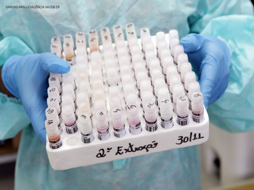 Mais de 2 mil sequenciamentos genômicos foram realizados em 2021 pelo Lacen-DF