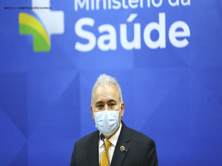 Crianças terão doses de vacina se forem incluídas no PNI, diz ministro