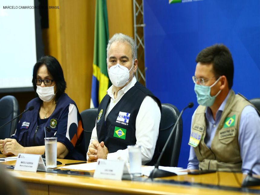 Médicos embarcam para reforçar saúde primária na Bahia