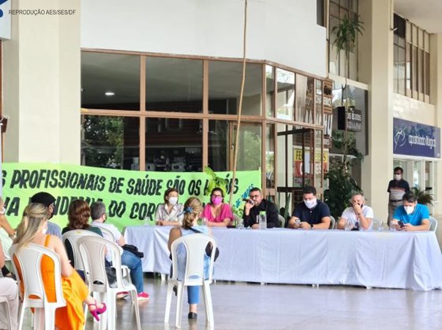 Especialistas em saúde do DF cobram isonomia salarial com os odontólogos