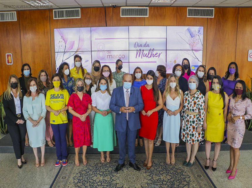 Ibaneis homenageia as mulheres, neste 8 de março