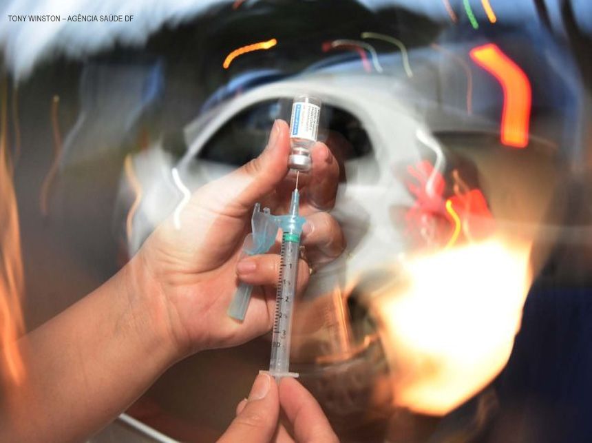 DF comemora 1 milhão de doses de reforço aplicadas